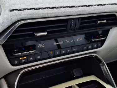 Foto van Mazda CX-60