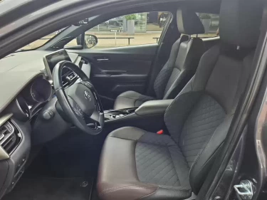Foto van Toyota C-HR