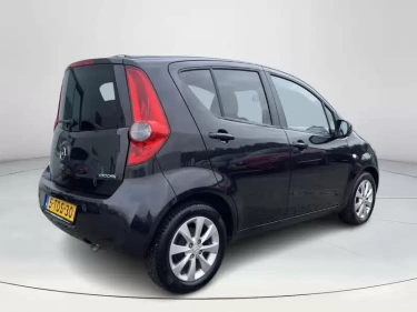 Foto van Opel Agila