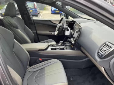 Foto van Lexus NX