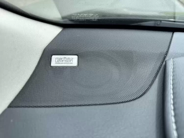 Foto van Lexus NX