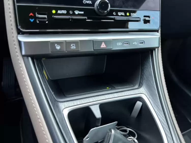 Foto van Lexus LBX