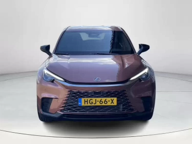 Foto van Lexus LBX