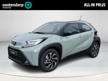 Toyota Aygo X 1.0 VVT-i MT Pulse | Tarragon met zwart dak | Nieuw uit voorraad leverbaar | nieuw 2025