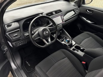 Nissan Leaf N-Connecta 39 kWh | SOH 93,9% |Navigatiesysteem | Achteruitrijcamera | Parkeersensoren voor- en achter | Apple CarPlay & Android Auto | Stoelverwarming voor- en achter | Climate Control | Cruise Control | 12 maanden BOVAG garantie occasio