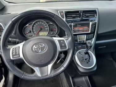 Foto van Toyota Verso-S