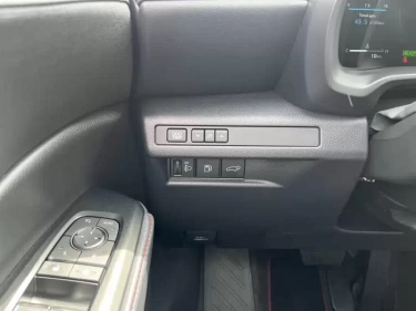 Foto van Lexus LBX