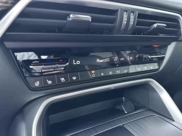 Foto van Mazda CX-60