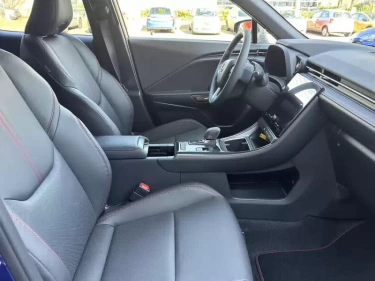 Foto van Lexus LBX