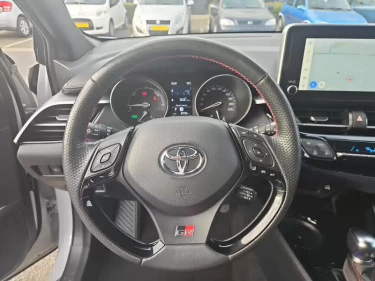 Foto van Toyota C-HR