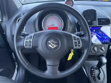 Foto van Suzuki Splash