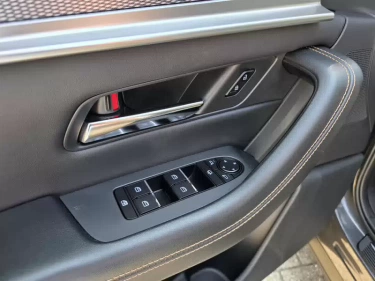 Foto van Mazda CX-60