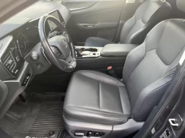 Foto van Lexus NX