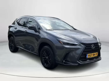 Foto van Lexus NX