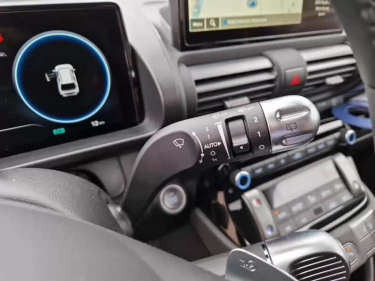 Foto van Hyundai INSTER