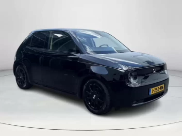 Foto van Honda E