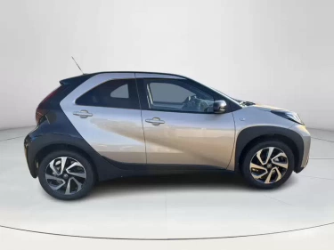 Foto van Toyota Aygo X