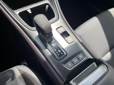 Foto van Lexus LBX