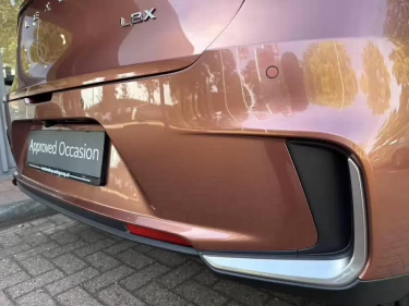 Foto van Lexus LBX