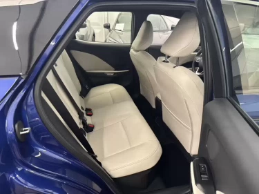 Foto van Lexus LBX
