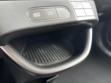 Foto van Hyundai INSTER