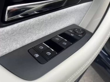 Foto van Mazda CX-80