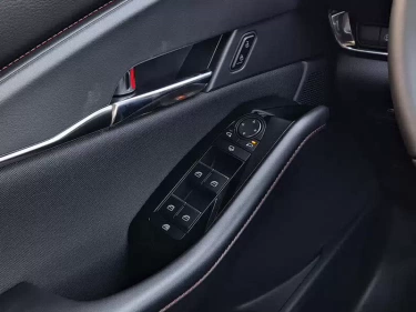 Foto van Mazda CX-30