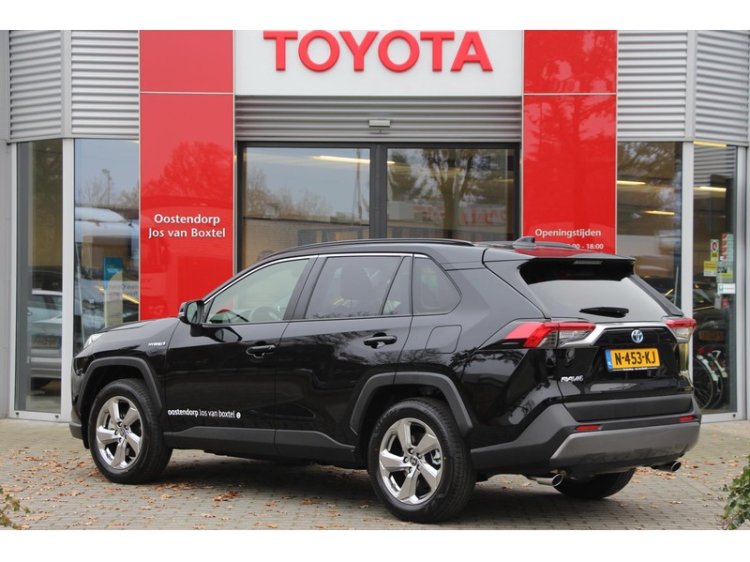 Toyota RAV4 demo uit 2021 voor 49450 Euro bij Oostendorp