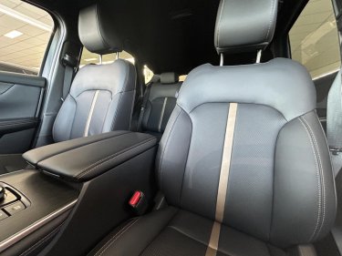 Foto van Mazda CX-60