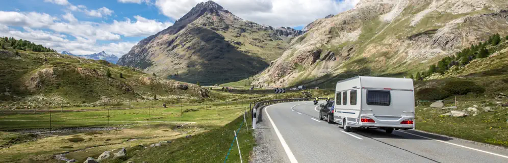 Met de caravan op vakantie? Dit is dé checklist voor veilig én zuinig rijden