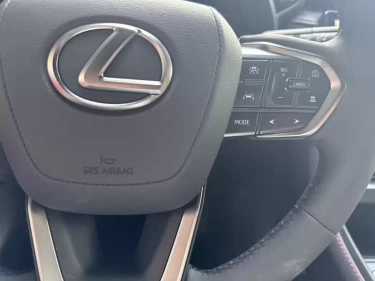 Foto van Lexus LBX