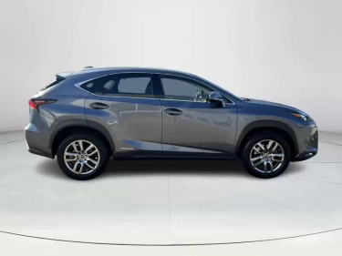 Foto van Lexus NX