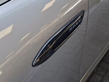Foto van Mazda CX-60
