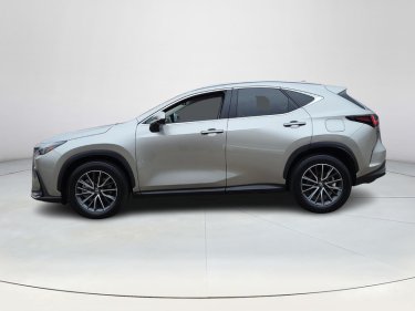 Foto van Lexus NX