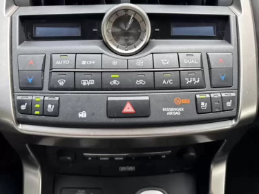 Foto van Lexus NX