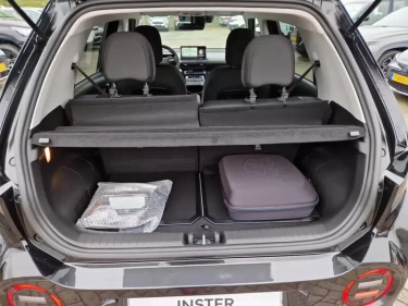 Foto van Hyundai INSTER