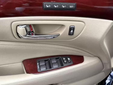 Foto van Lexus LS
