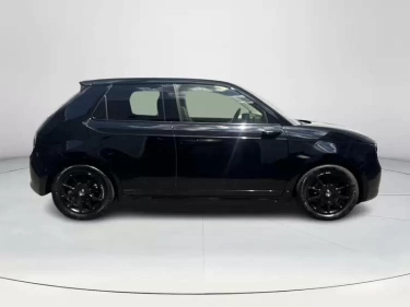 Foto van Honda E