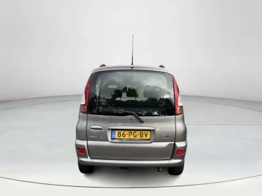 Foto van Toyota Yaris Verso