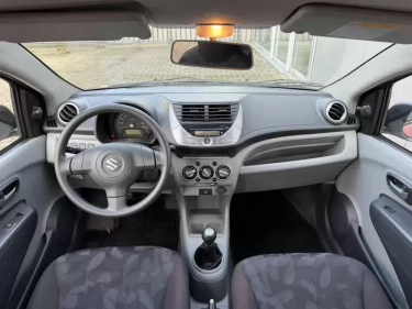 Foto van Suzuki Alto