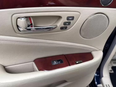 Foto van Lexus LS