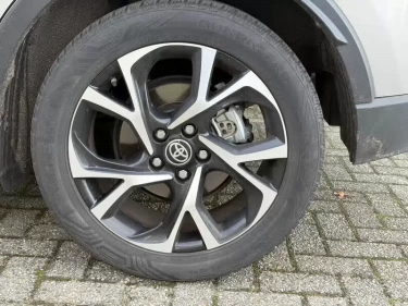 Foto van Toyota C-HR