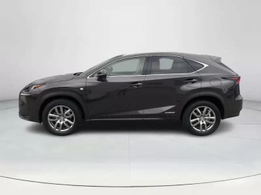 Foto van Lexus NX