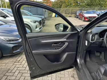 Foto van Mazda CX-60