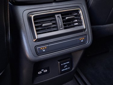 Foto van Mazda CX-60
