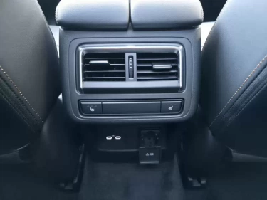 Foto van Mazda CX-60