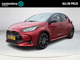 Toyota Yaris 1.5 Hybrid GR Sport | Dodehoekdetectie | Stoel en stuurverwarming | Head-up display | Panoramisch dak | parkeersensoren voor en achter occasion 2024