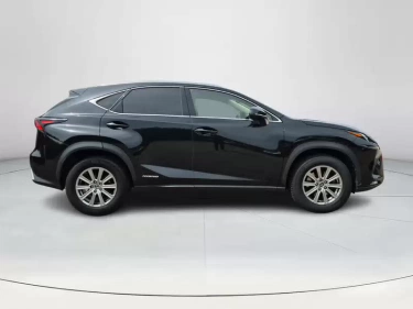 Foto van Lexus NX