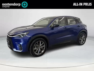 Foto van Lexus LBX