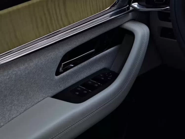 Foto van Mazda CX-60